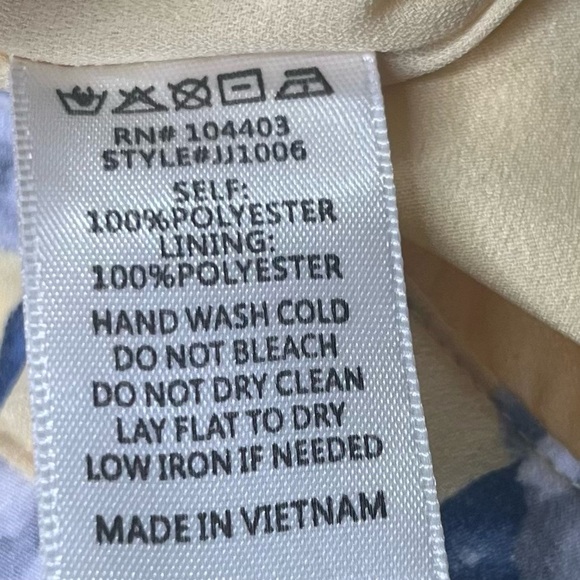 J By J.O.A 
Yellow Floral Jumpsuit Size Medium - Picture 6 of 7